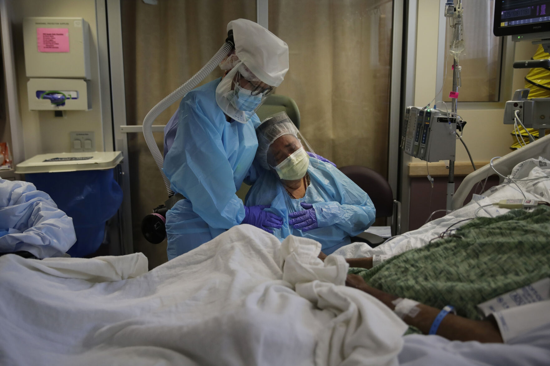Virus Outbreak Half Million Dead Photo Gallery